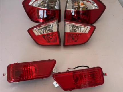 Car rear tail light assembly suitable for BYD S6 11-14 brake light reversing lighting auto parts parts wholesale