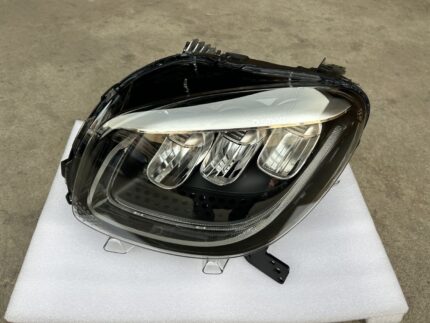 High-performance 4539066102 4539067202 EQ headlights with 6000k color temperature New conditions